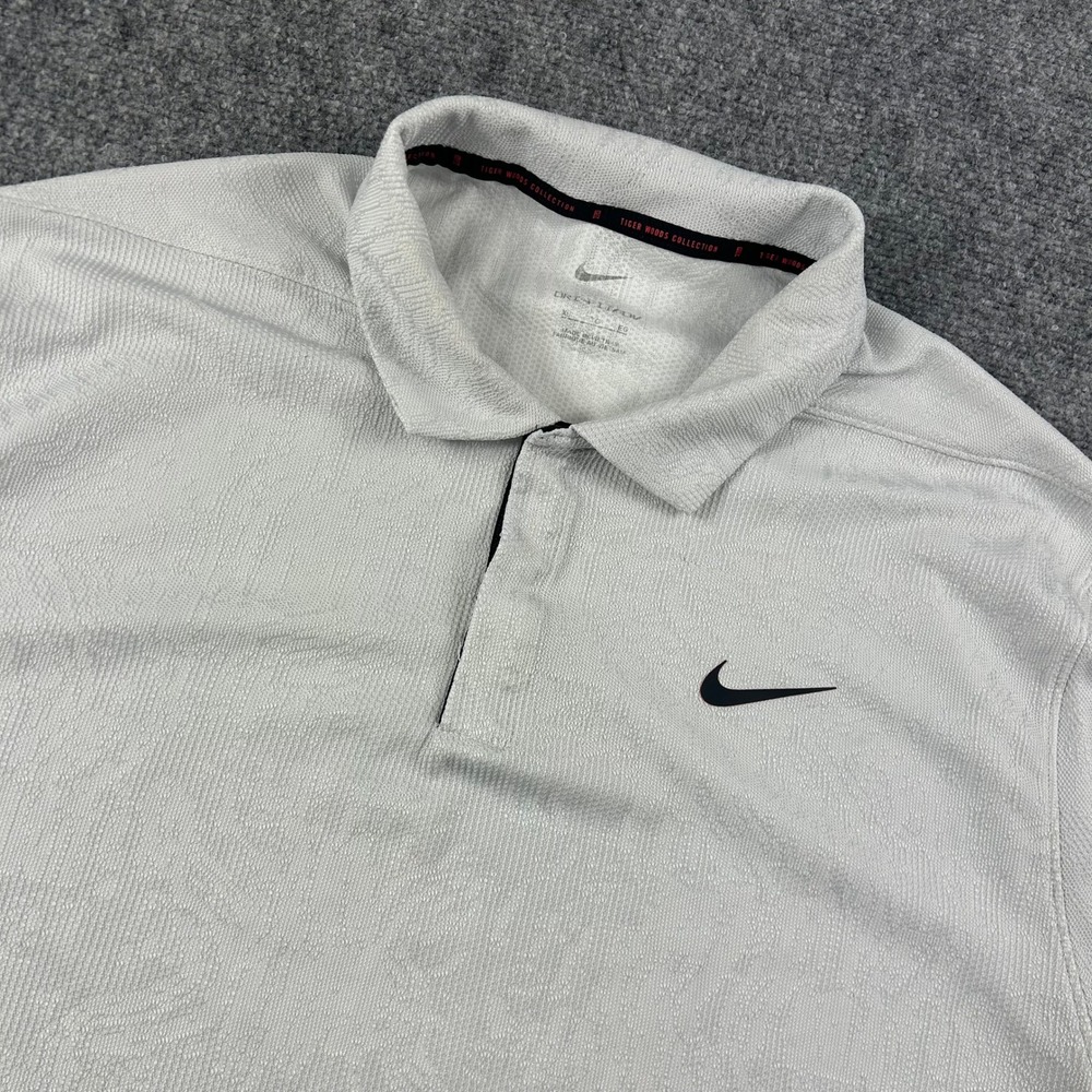 Nike Golf Polo Mens XL White Tiger Woods Collection Dri-FIT‎ ADV Short Sleeve